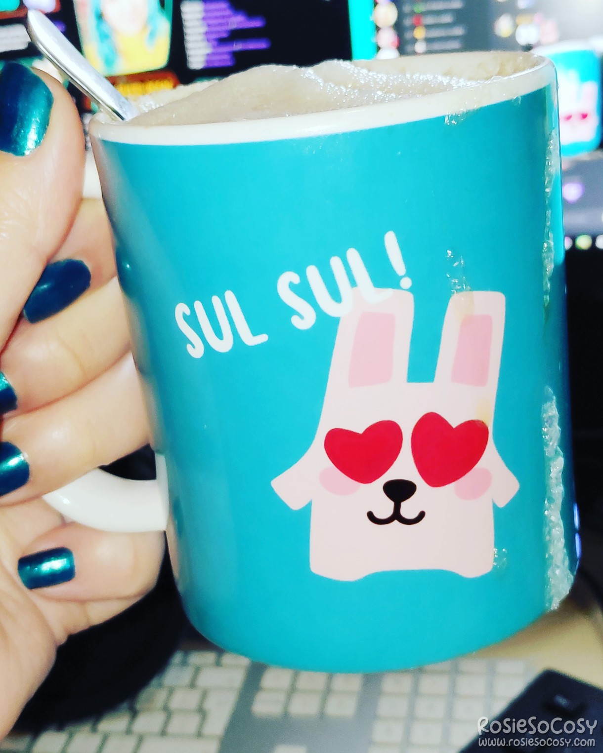 Rosiewosie merch mok mug Freezer Bunny Sul Sul